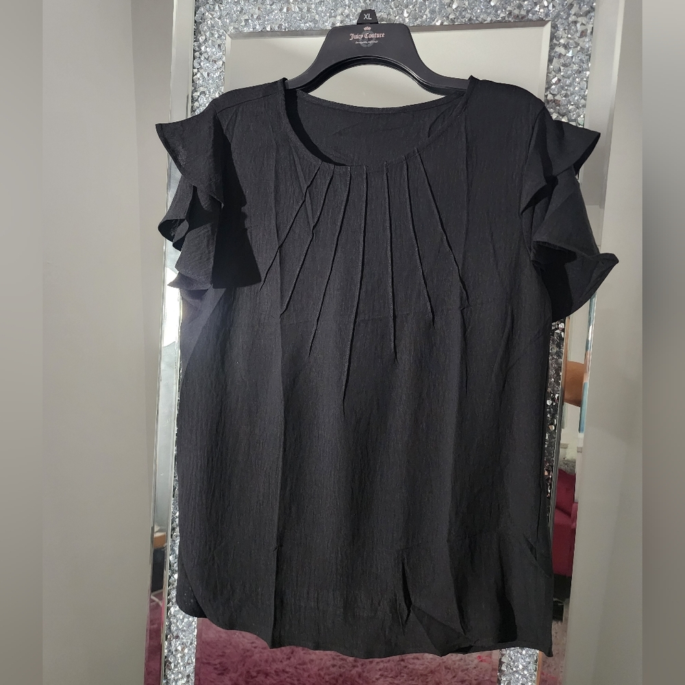 Elegant Black and Green Ruffle Sleeve Tops - Picture 4 of 11